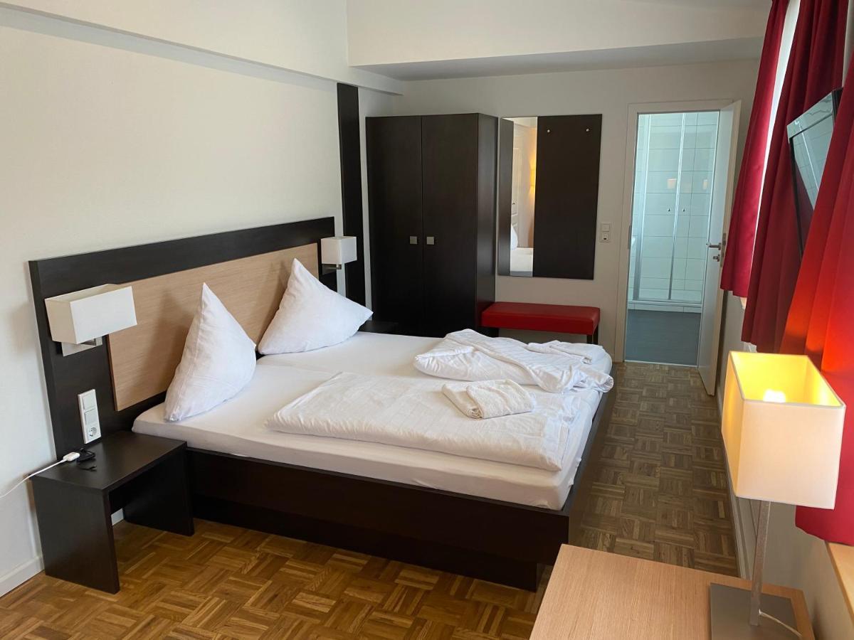 Altes Pfarrhaus Otel Ernst Dış mekan fotoğraf