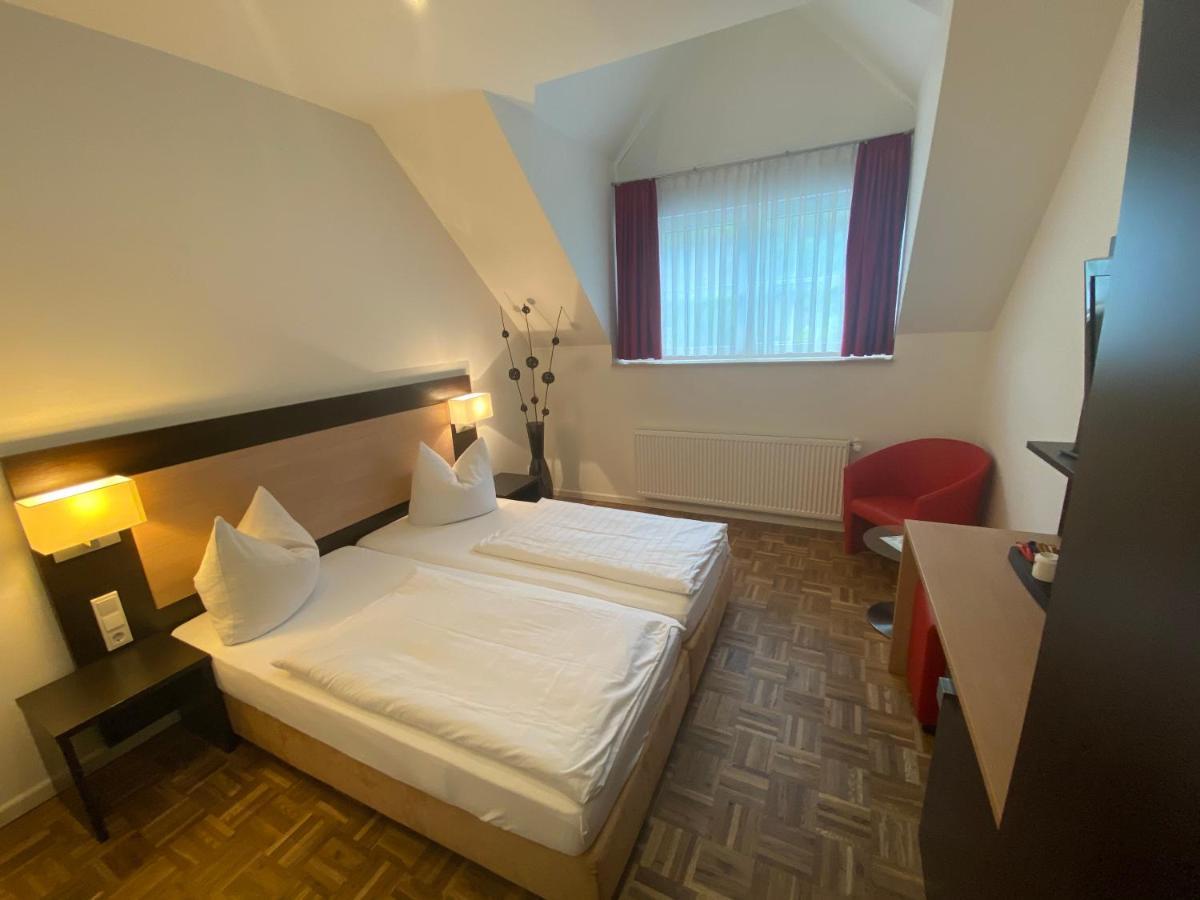 Altes Pfarrhaus Otel Ernst Dış mekan fotoğraf