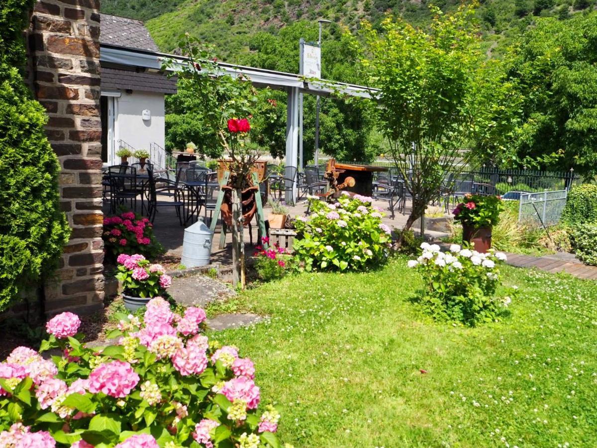 Altes Pfarrhaus Otel Ernst Dış mekan fotoğraf