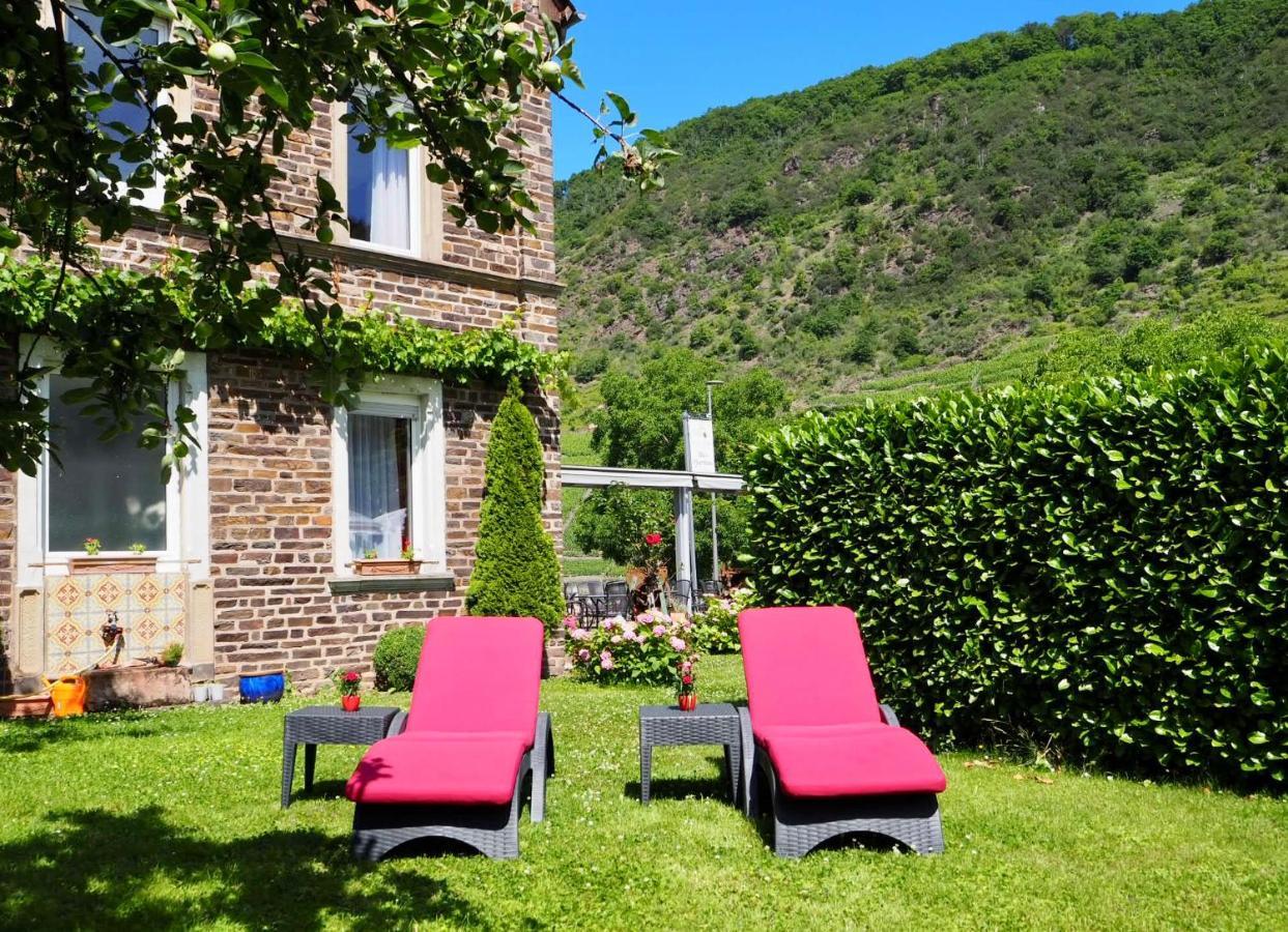 Altes Pfarrhaus Otel Ernst Dış mekan fotoğraf